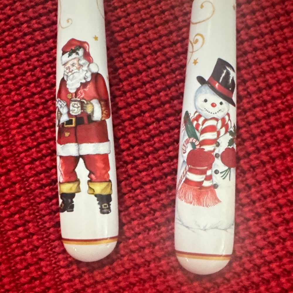Williams Sonoma Red and White Santa & Snowman Cutlery Set